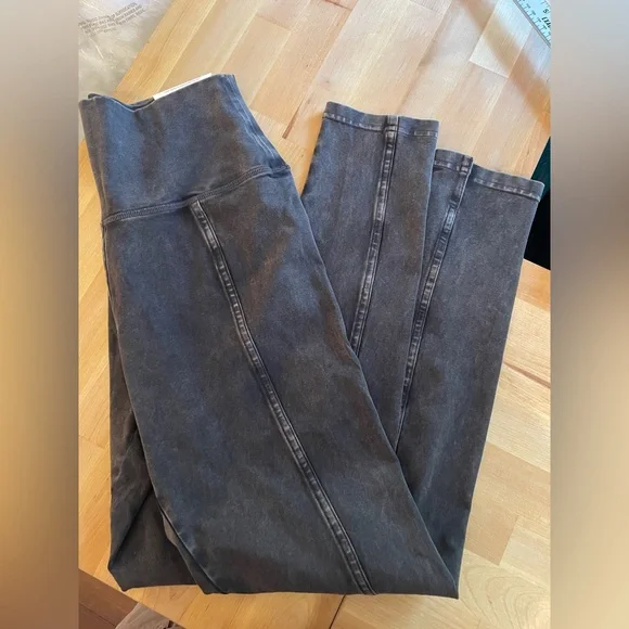 BNWT Aerie Offline OG 7/8 Front Seam High Waisted Legging in True Black - Picture 8 of 10